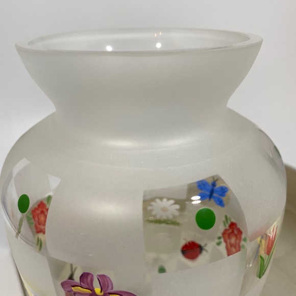 Lenox Nature’s Splendor Hand Painted Glass Vase - Picture 10 of 12